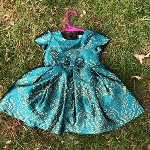Holiday dress 12-18 months